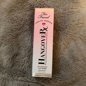 Too Faced: Hangover Replenishing Primer